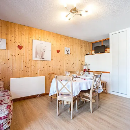 Joli Appt 2 Centre Village Apartment *